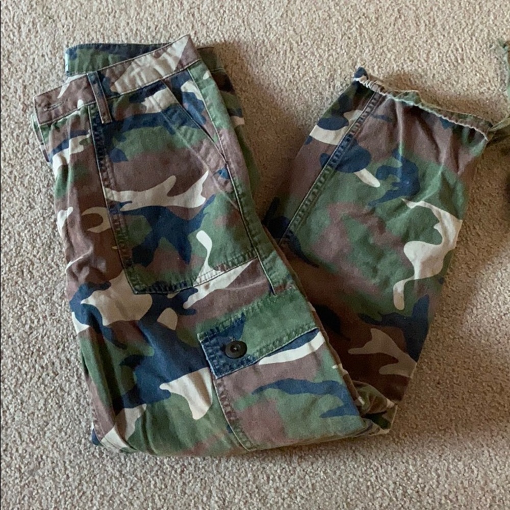 Camo pants